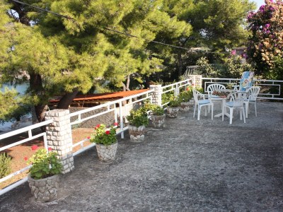 Apartment Three bedroom apartment near beach Nečujam, Šolta A-5186-a - Outdoor photo 31