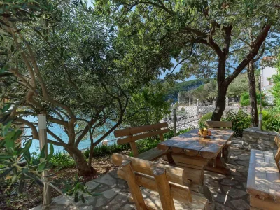 Apartment Three bedroom apartment near beach Cove Pokrivenik, Hvar A-5223-b - Outdoor photo 7