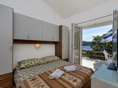 Apartment Three bedroom apartment near beach Cove Pokrivenik, Hvar A-5223-b - Outdoor photo 18