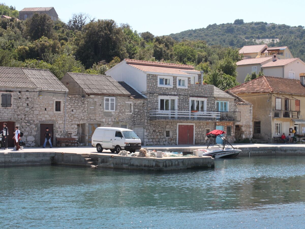 Apartment One bedroom apartment near beach Mali Iž, Iž A-6163-b - Outdoor photo 3