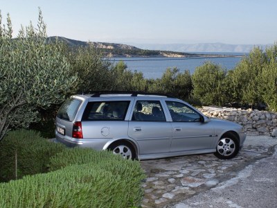 Apartment Two bedroom apartment with terrace and sea view Cove Pokrivenik, Hvar A-5224-a - Outdoor photo 12