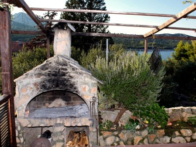 Apartment Two bedroom apartment with terrace and sea view Cove Pokrivenik, Hvar A-5224-a - Outdoor photo 28