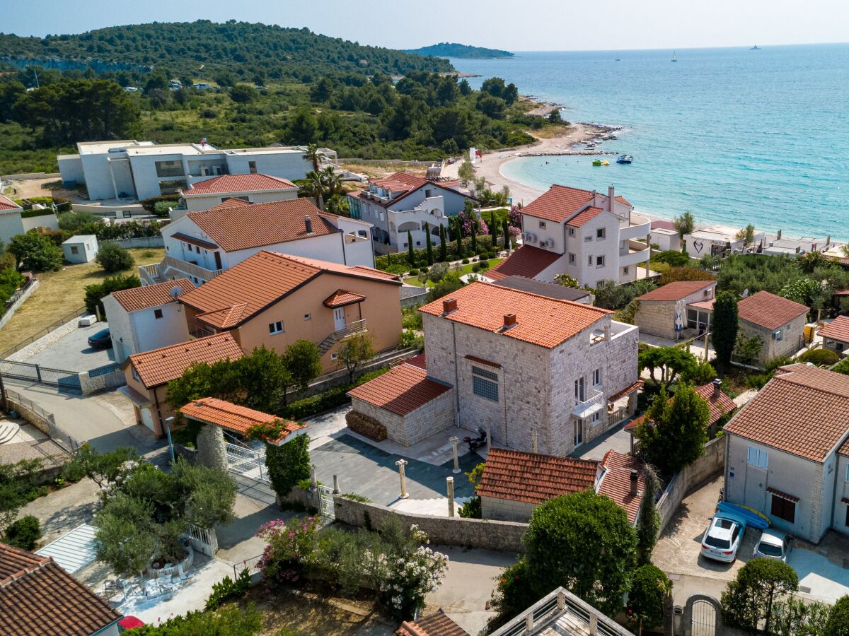 Holiday house Comfortable and spacious house near beach Rogoznica K-6226 - Outdoor photo 5