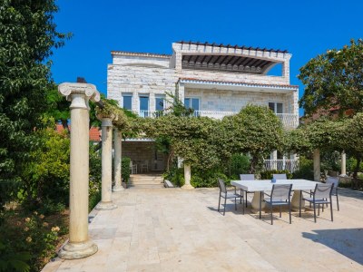 Holiday house Comfortable and spacious house near beach Rogoznica K-6226 - Outdoor photo 7