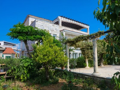 Holiday house Comfortable and spacious house near beach Rogoznica K-6226 - Outdoor photo 8
