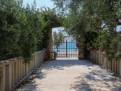 Holiday house Comfortable and spacious house near beach Rogoznica K-6226 - Outdoor photo 14