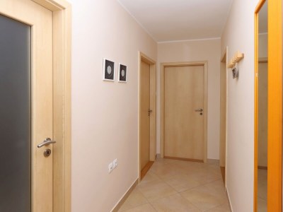 Apartment Three bedroom apartment with terrace Omišalj, Krk A-5298-a - Outdoor photo 29