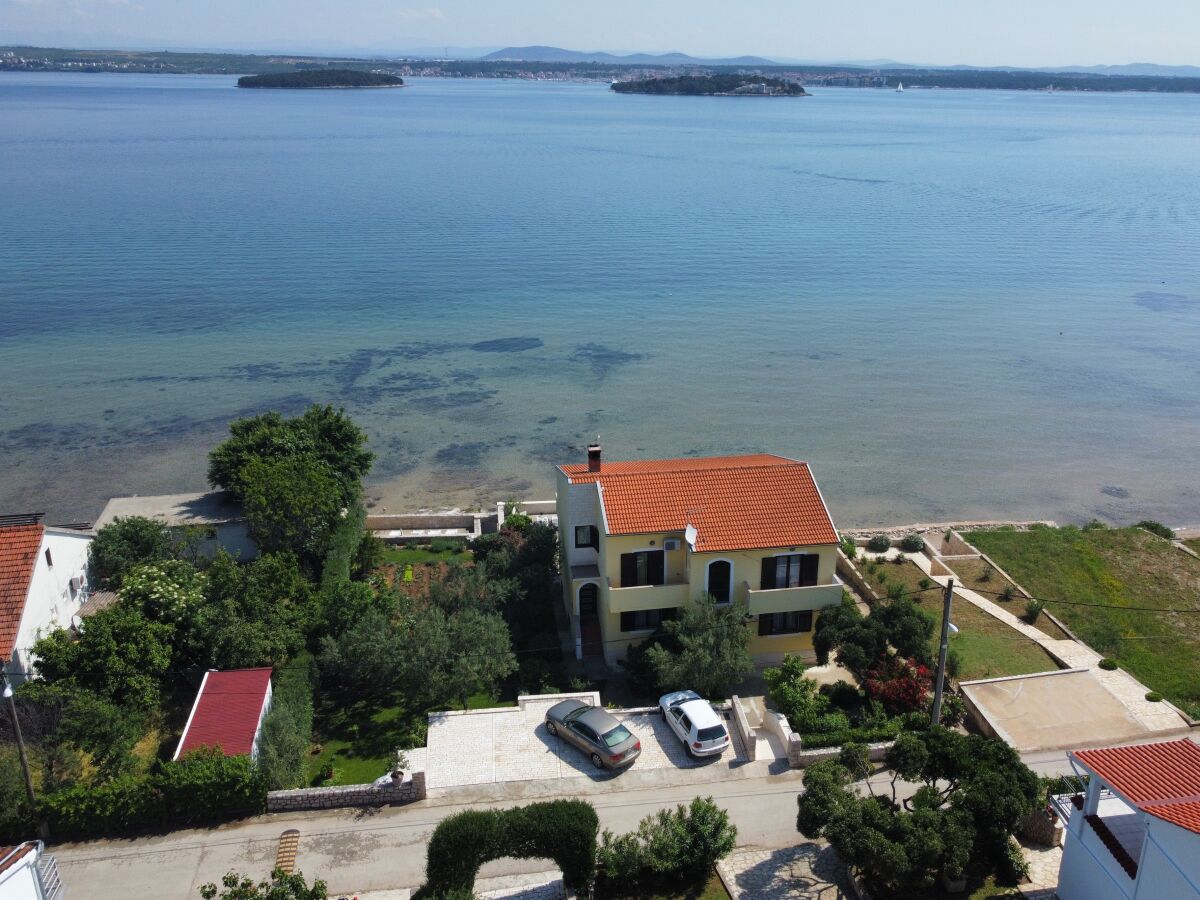 Apartment Apartments by the sea Tkon, Pašman - 6262 - Outdoor photo 2