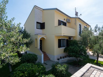 Apartment Apartments by the sea Tkon, Pašman - 6262 - Outdoor photo 7