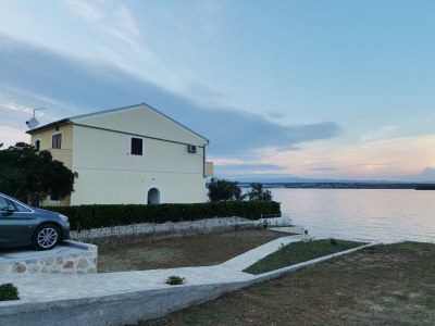 Apartment Apartments by the sea Tkon, Pašman - 6262 - Outdoor photo 9