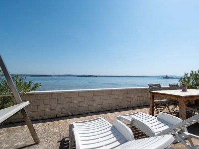 Apartment Apartments by the sea Tkon, Pašman - 6262 - Outdoor photo 13