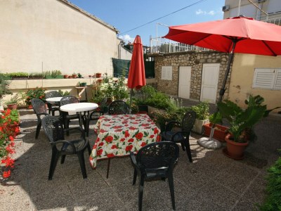 Apartment One bedroom apartment near beach Crikvenica A-5563-a - Outdoor photo 6