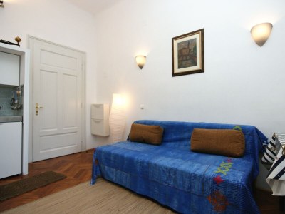 Apartment One bedroom apartment near beach Crikvenica A-5563-a - Outdoor photo 11