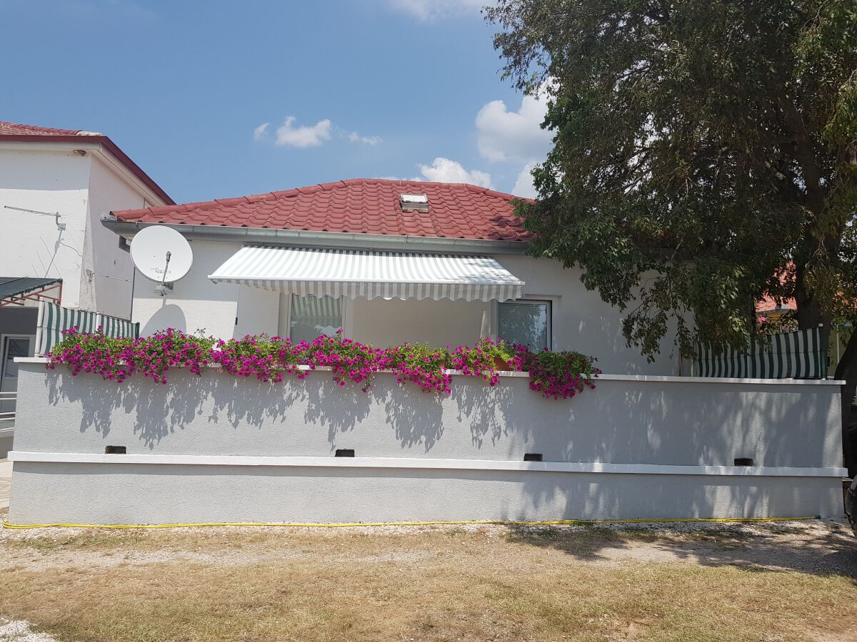 Apartment Two bedroom apartment with terrace Seline, Paklenica A-6604-a