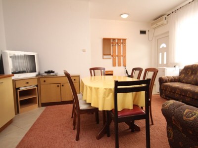 Apartment Two bedroom apartment with terrace Seline, Paklenica A-6604-a - Outdoor photo 10