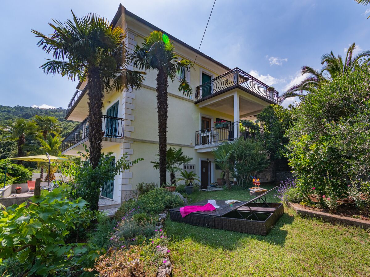 Apartment Three bedroom apartment with terrace and sea view Lovran, Opatija A-7837-a - Outdoor photo 2