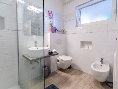 Apartment Three bedroom apartment with terrace and sea view Lovran, Opatija A-7837-a - Outdoor photo 75