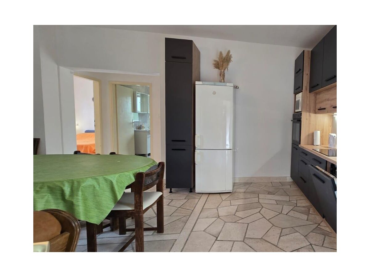 Apartment Three bedroom apartment with terrace Mirca, Brač A-5655-a