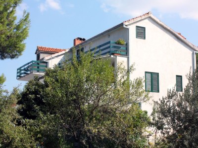 Apartment Three bedroom apartment with terrace Mirca, Brač A-5655-a - Outdoor photo 6