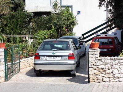 Apartment Three bedroom apartment with terrace Mirca, Brač A-5655-a - Outdoor photo 8