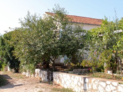 Apartment Apartments by the sea Basina, Hvar - 5700 - Outdoor photo 7