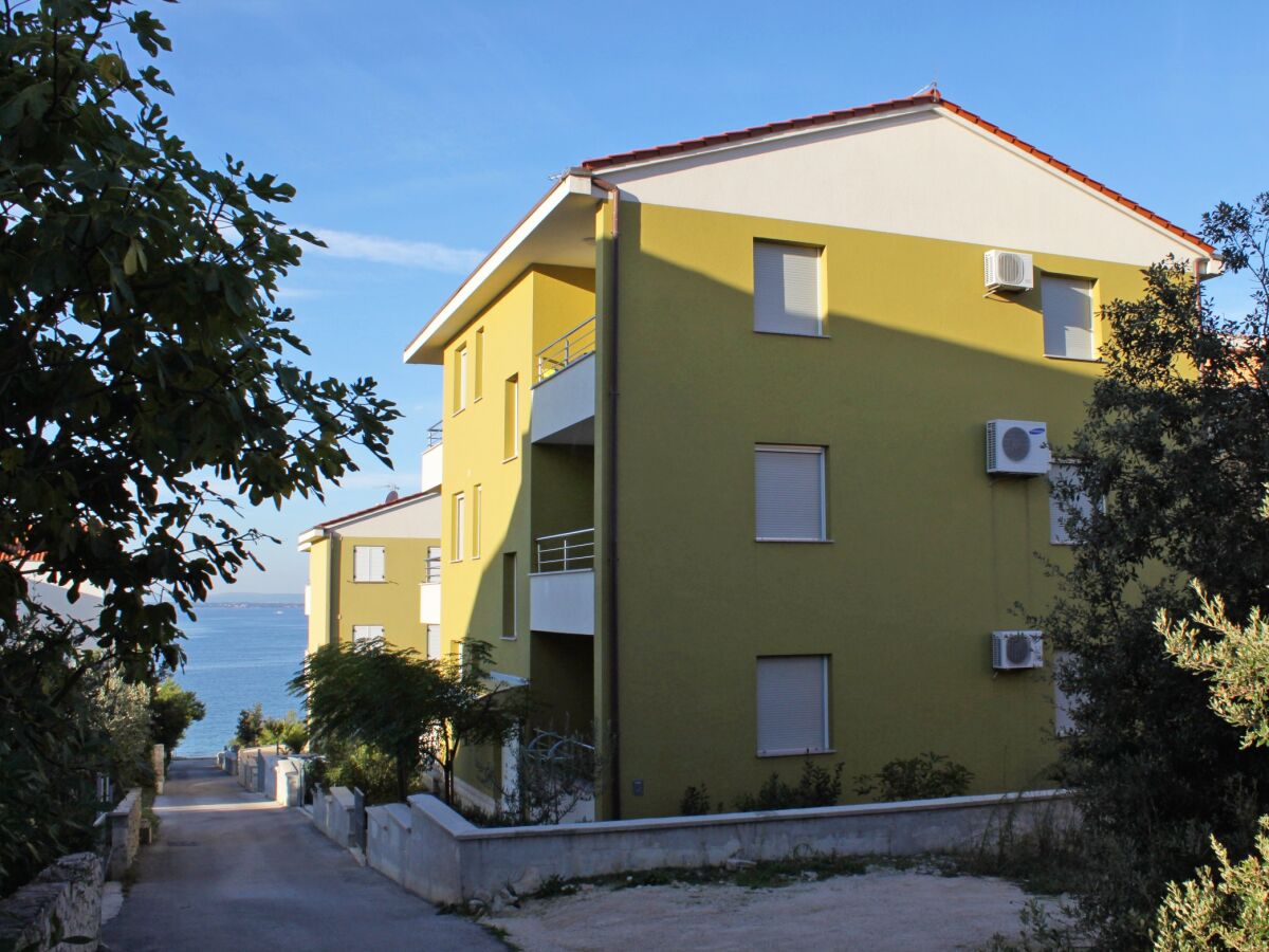 Apartment One bedroom apartment with terrace and sea view Kožino, Zadar A-5755-b