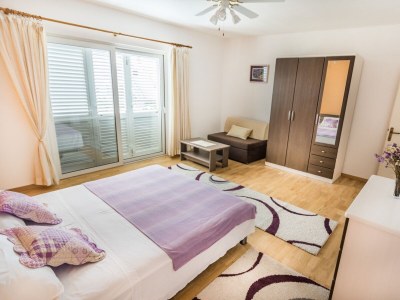 Apartment Two bedroom apartment with terrace and sea view Biograd na Moru, Biograd A-5833-a - Outdoor photo 12