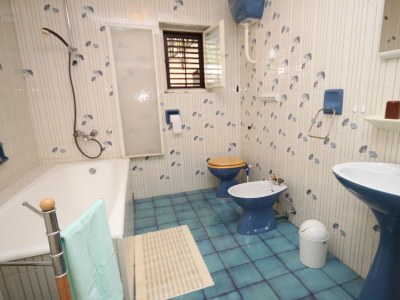 Apartment Four-bedroom apartment with terrace Mali Lošinj, Lošinj A-7992-a - Outdoor photo 32