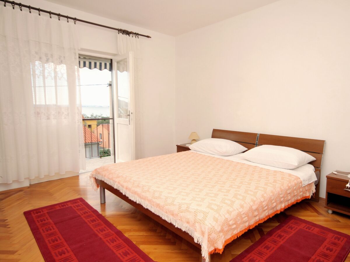 Apartment Two bedroom apartment with balcony and sea view Zadar - Diklo, Zadar A-5926-a