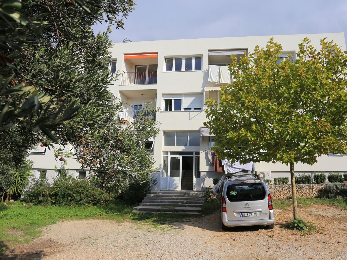 Apartment Two bedroom apartment with terrace Makarska A-5984-a - Outdoor photo 3