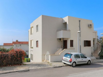 Apartment Two bedroom apartment with terrace Makarska A-5984-a - Outdoor photo 4