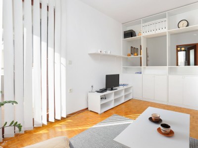 Apartment Two bedroom apartment with terrace Makarska A-5984-a - Outdoor photo 13