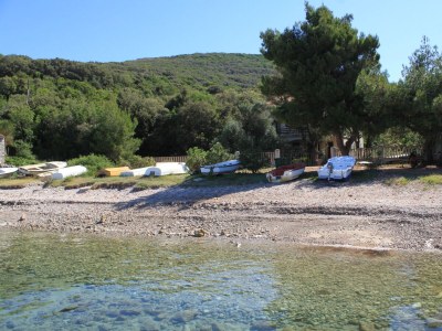 Apartment Three bedroom apartment near beach Cove Merašćica, Cres A-8071-a in Martinscica - Apartment