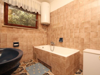 Apartment Three bedroom apartment near beach Cove Merašćica, Cres A-8071-a - Outdoor photo 24