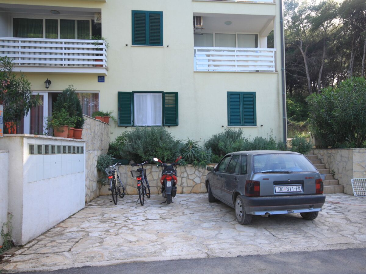 Apartment One bedroom apartment with terrace and sea view Jelsa, Hvar A-8751-a - Outdoor photo 5