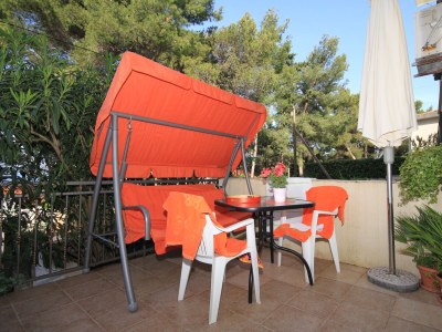 Apartment One bedroom apartment with terrace and sea view Jelsa, Hvar A-8751-a in Jelsa - Apartment