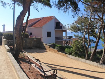 Apartment Two bedroom apartment with terrace and sea view Zavalatica, Korčula A-9137-a - Outdoor photo 4