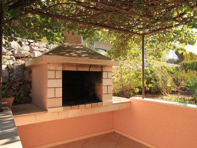 Apartment Two bedroom apartment with terrace and sea view Zavalatica, Korčula A-9137-a - Outdoor photo 6