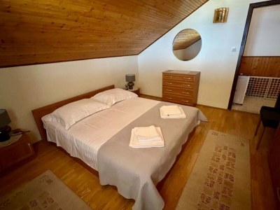 Apartment Two bedroom apartment with terrace and sea view Zavalatica, Korčula A-9137-a - Outdoor photo 20