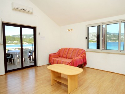 Apartment Two bedroom apartment near beach Kneža, Korčula A-9185-a in Račišće - Apartment