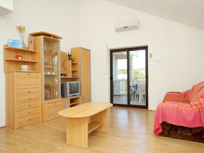 Apartment Two bedroom apartment near beach Kneža, Korčula A-9185-a - Outdoor photo 11