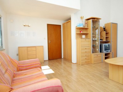 Apartment Two bedroom apartment near beach Kneža, Korčula A-9185-a - Outdoor photo 13