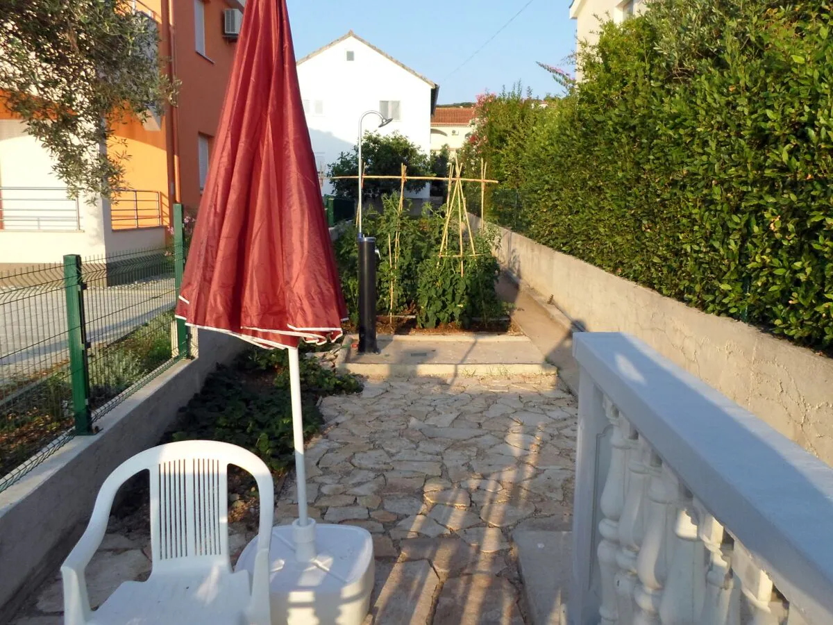 Apartment Three bedroom apartment near beach Tkon, Pašman A-8244-b - Outdoor photo 5