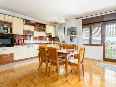 Apartment Two bedroom apartment with terrace and sea view Trogir A-9209-a - Outdoor photo 24