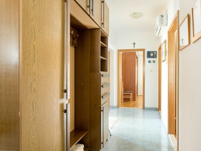 Apartment Two bedroom apartment with terrace and sea view Trogir A-9209-a - Outdoor photo 36