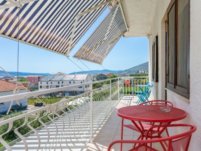 Apartment Two bedroom apartment with terrace and sea view Trogir A-9209-a - Outdoor photo 45