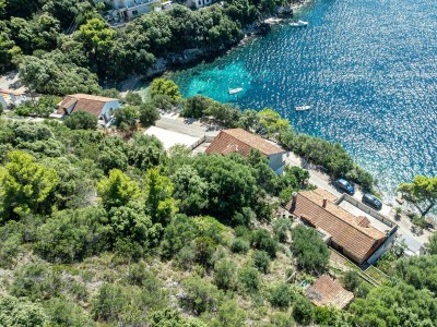 Apartment One bedroom apartment near beach Ubli, Lastovo A-8344-a - Outdoor photo 4