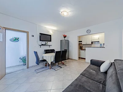 Apartment One bedroom apartment near beach Ubli, Lastovo A-8344-a - Outdoor photo 18