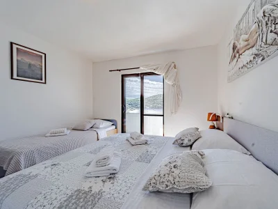 Apartment One bedroom apartment near beach Ubli, Lastovo A-8344-a - Outdoor photo 26