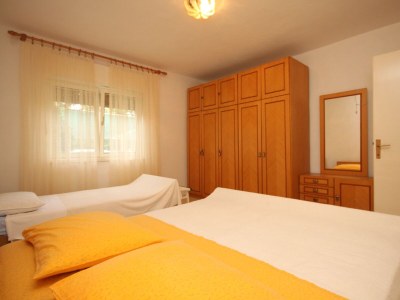 Apartment Two bedroom apartment with terrace Ugljan A-8479-a - Outdoor photo 29